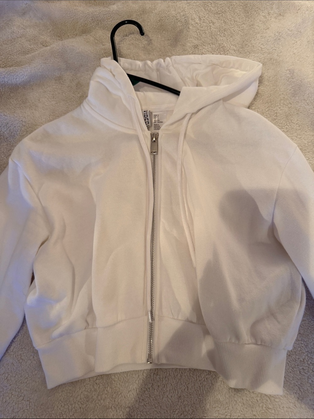 Divided White Hooded Zip-Up Puffer Jacket